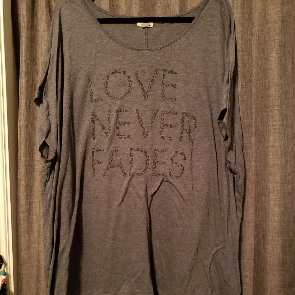 Old Navy tee